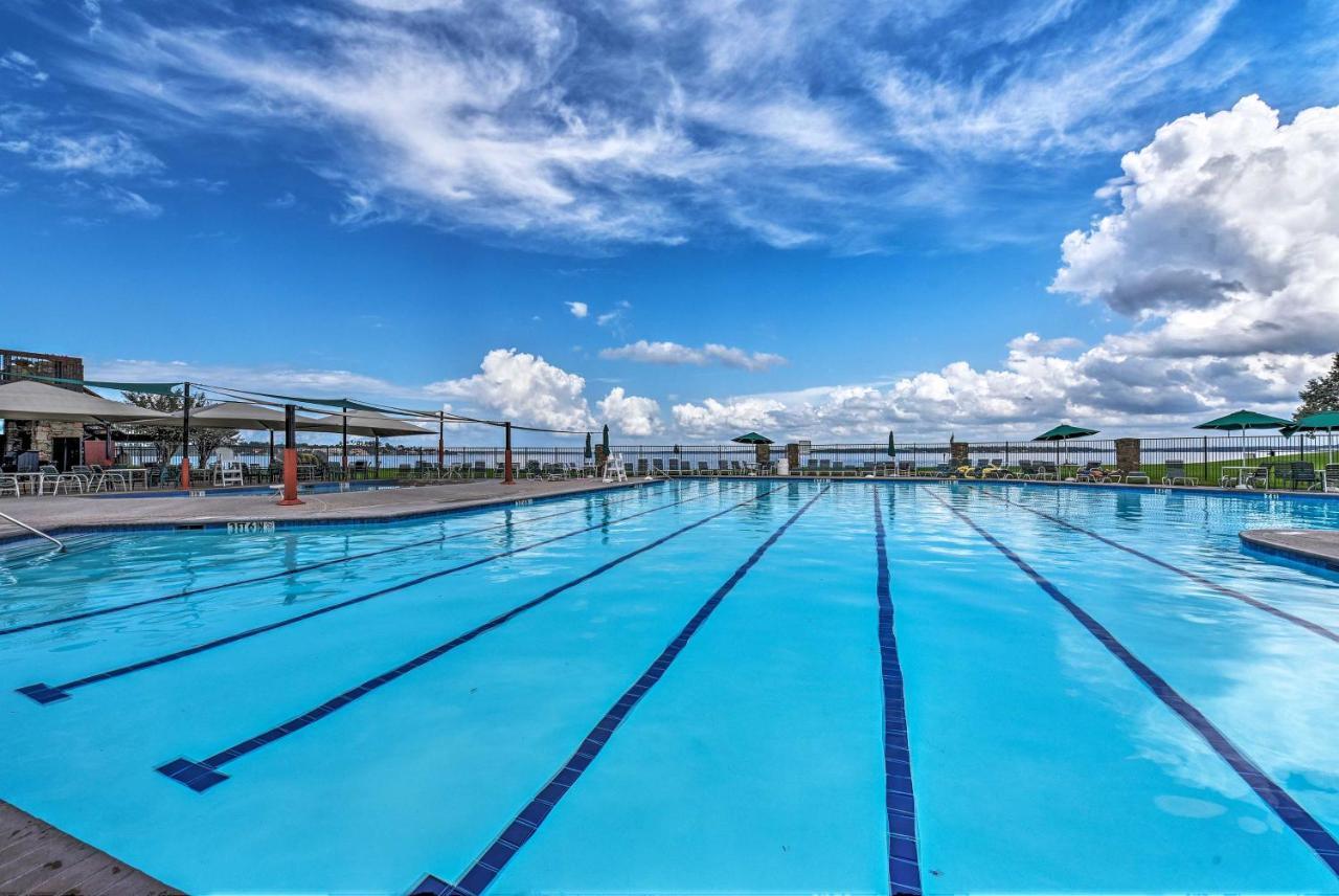 Idyllic Montgomery Condo With Pool And Lake View! Екстериор снимка